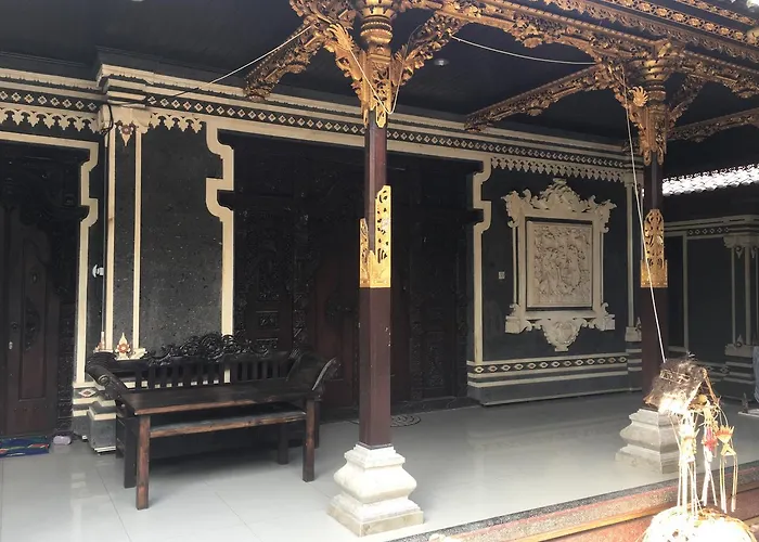 Js Guest House, 2 Minutes Walk To Guest house 3*